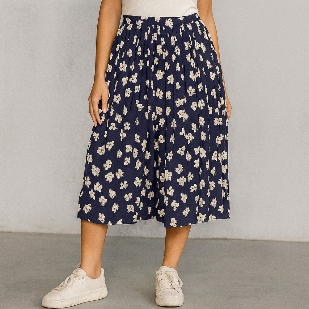 🌼👗 Vintage Josephine Navy Floral Pleated Midi Skirt (Size 8)